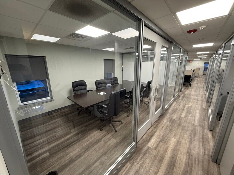 More Photos Of 309 Salina Rd, Sewell Light Distribution For Lease