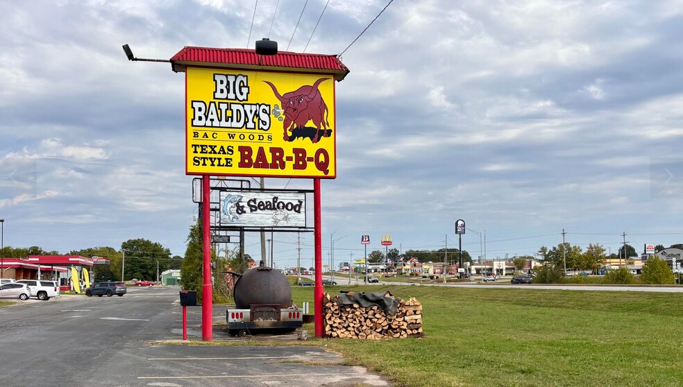 More Photos Of 814 E Highway 60, Monett Restaurant For Sale