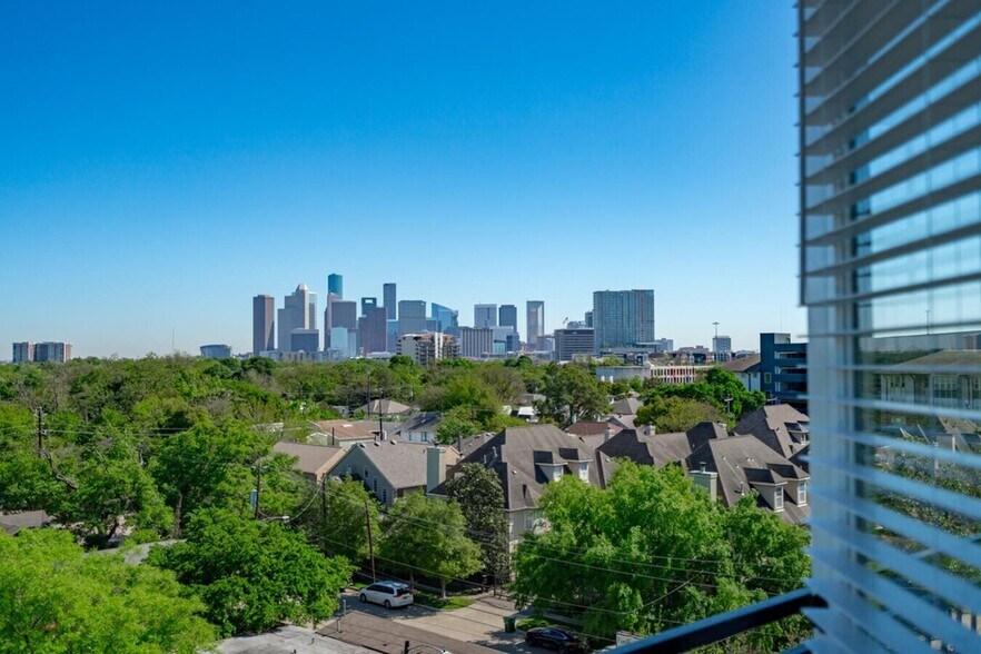 More Photos Of 713 Richmond Ave, Houston Apartments For Lease
