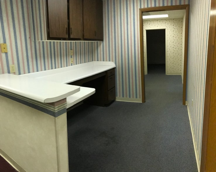 More Photos Of 803 E Church St, Greeneville Medical For Sale