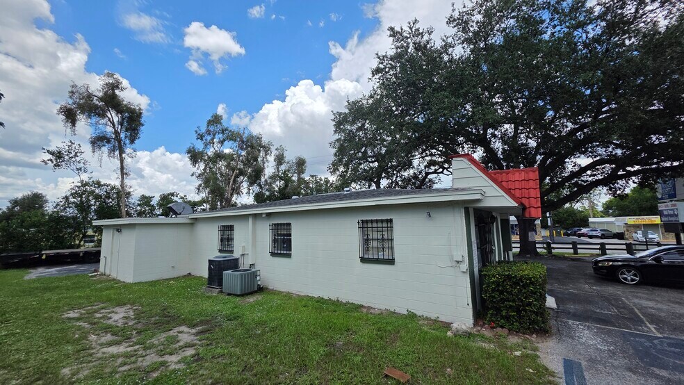 More Photos Of 7102 N Armenia Ave, Tampa Flex For Lease