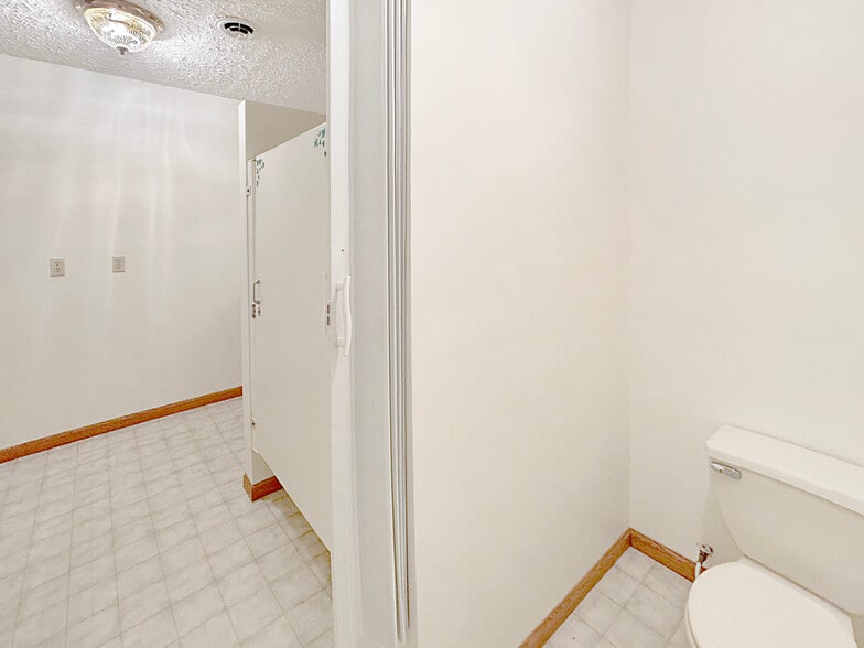 More Photos Of 2625 Industrial Dr, Bedford Religious Facility For Sale