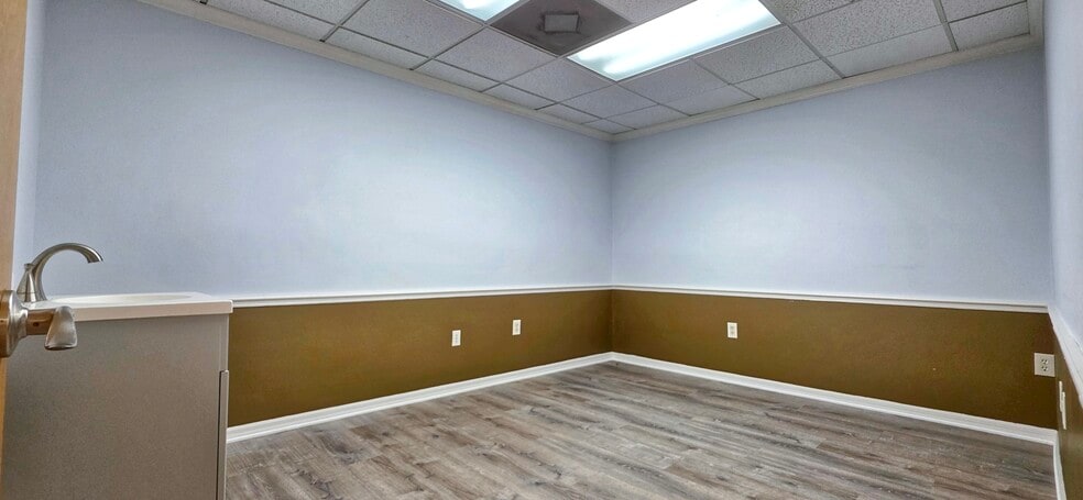 More Photos Of 2323 Curlew Rd, Dunedin Medical For Sale