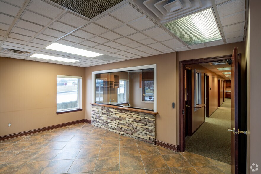 More Photos Of 4205 Charlar Dr, Holt Loft Creative Space For Sale