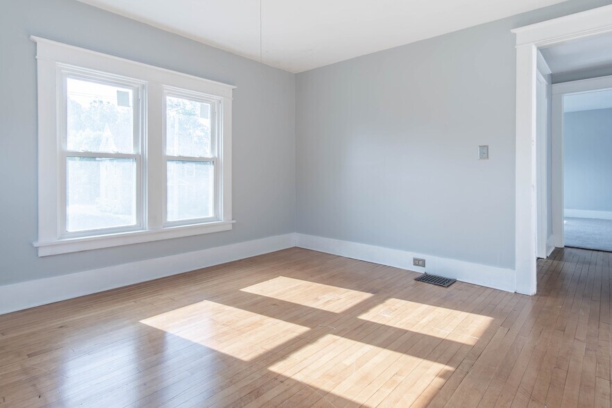 More Photos Of 1104 Washington St, Watertown Office For Sale