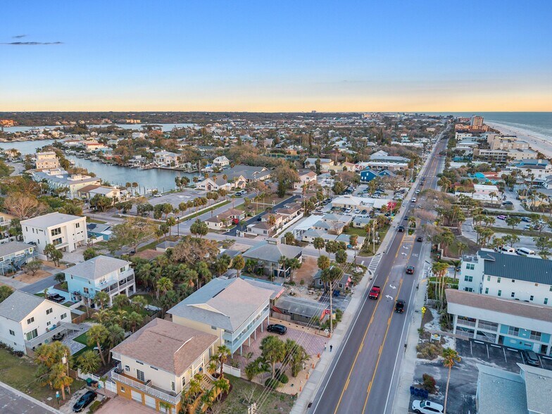 More Photos Of 1809 Gulf Blvd, Indian Rocks Beach Apartments For Sale