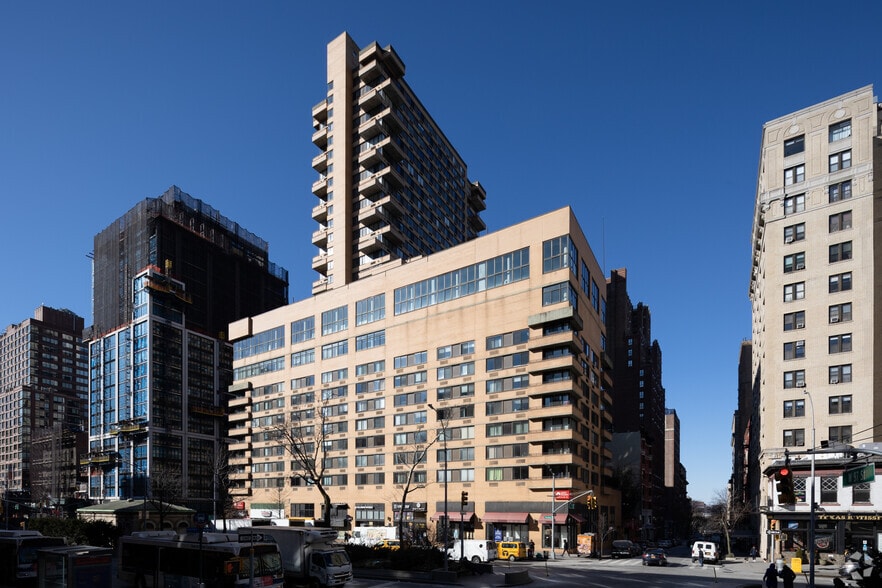 More Photos Of 2565 Broadway, New York Apartments For Lease