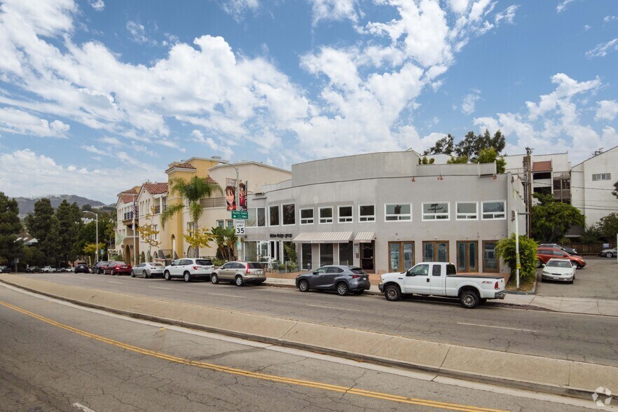 More Photos Of 15415 W Sunset Blvd, Pacific Palisades Office For Lease