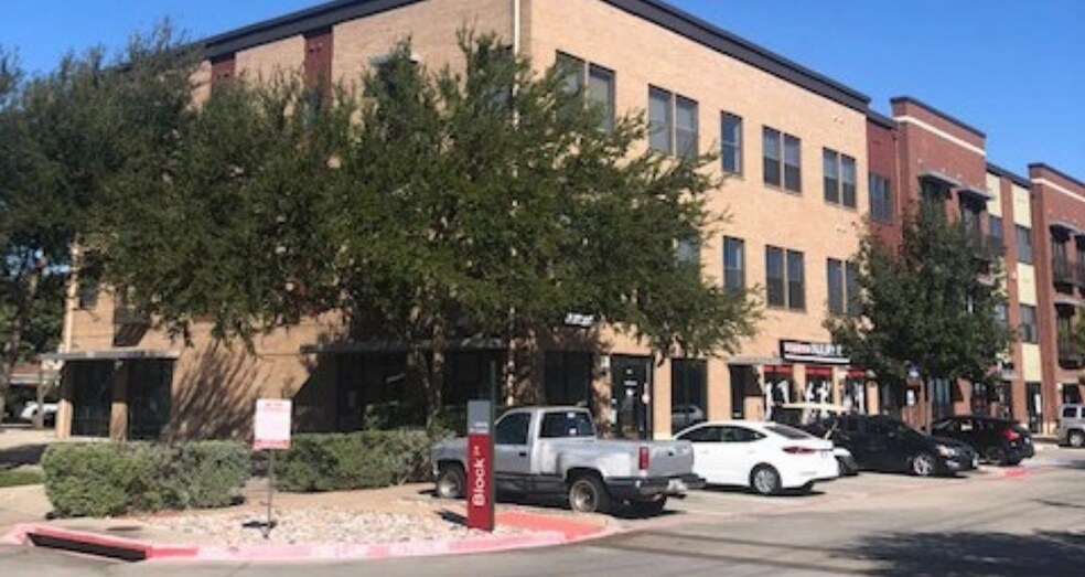 More Photos Of 905 N Jupiter Rd, Richardson Apartments For Lease