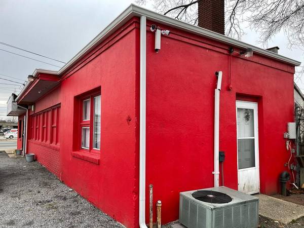 More Photos Of 3310 Sunrise Hwy, Wantagh Office For Sale