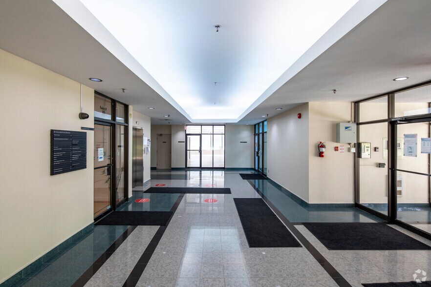 More Photos Of 85 Scarsdale Rd, Toronto Office For Lease