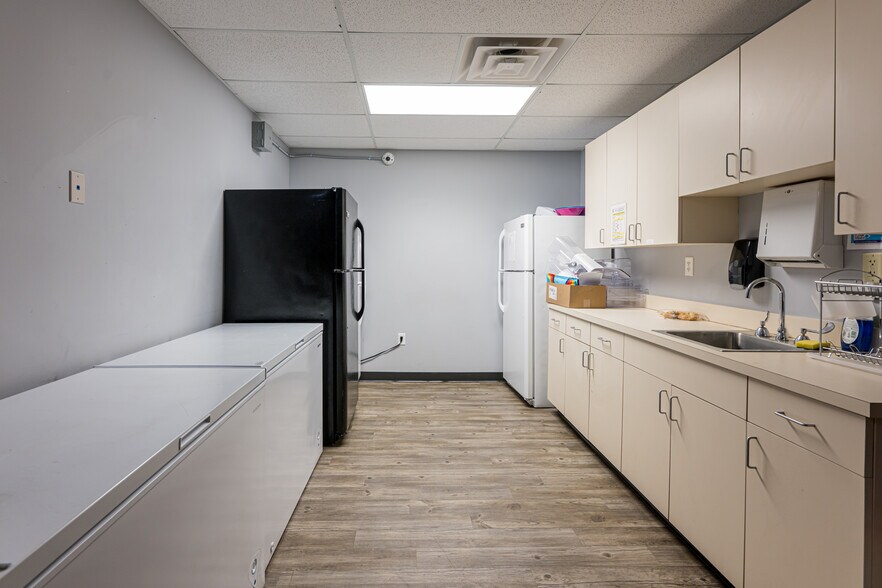 More Photos Of 90 Asheland Ave, Asheville Medical For Sale