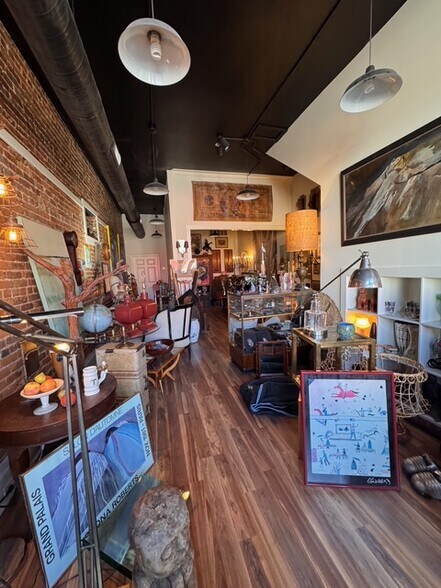 More Photos Of 2737-2739 Cleveland St, Elloree Storefront Retail Office For Sale