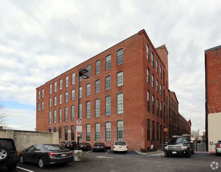 More Photos Of 100 W Oxford St, Philadelphia Apartments For Lease