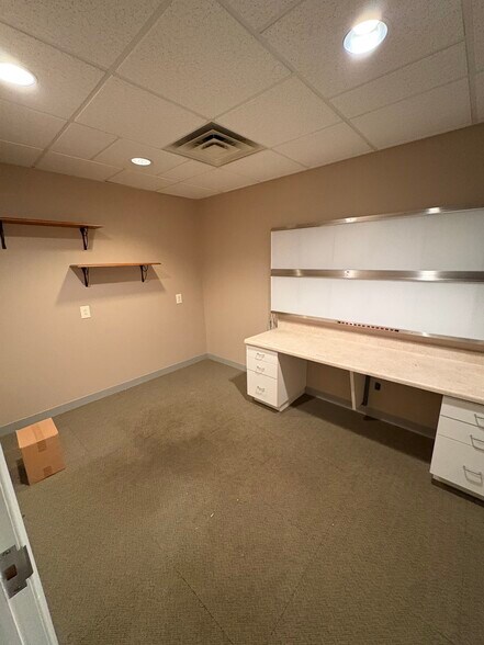 More Photos Of 2315 Sunset Blvd, Steubenville Medical For Lease