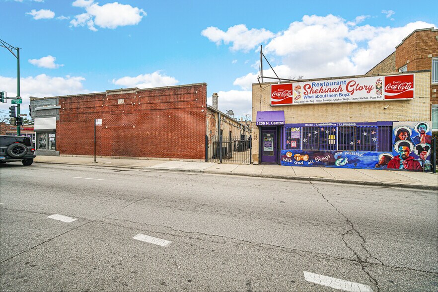 More Photos Of 5600-5612 W Division St, Chicago Storefront For Sale