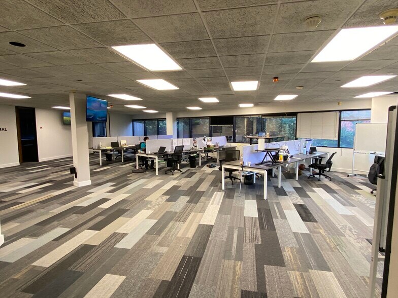 More Photos Of 1101 S Capital Of Texas Hwy, West Lake Hills Coworking Space