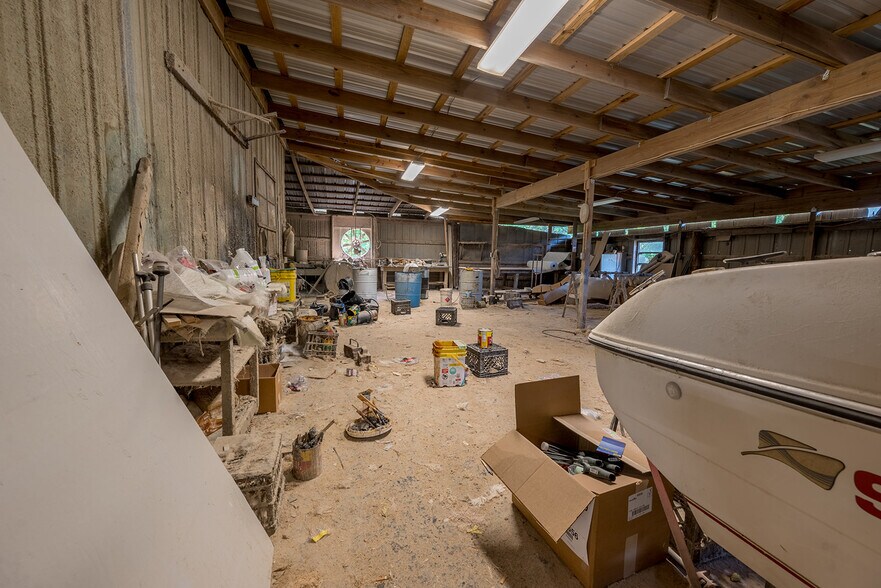 More Photos Of 2856 NE 187th St, Starke Manufacturing For Sale