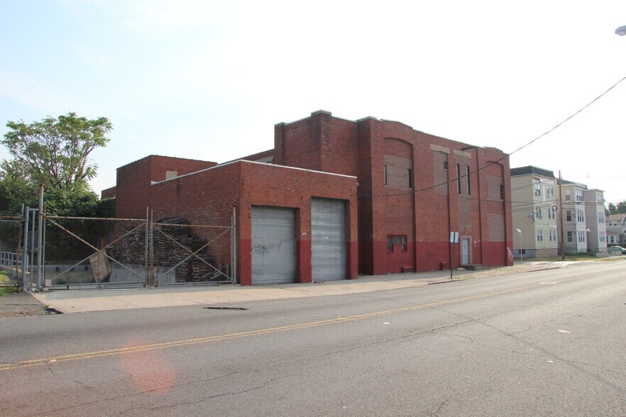 Primary Photo Of 518 E 22nd St, Paterson Warehouse For Lease