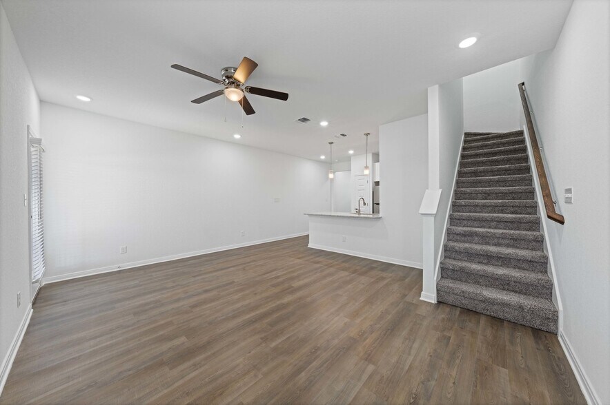 More Photos Of 6010 Shashi Place, San Antonio Apartments For Sale