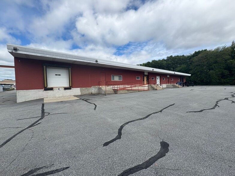More Photos Of 1370 Elmwood Ave, Cranston Manufacturing For Sale
