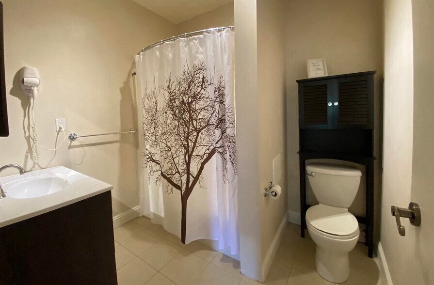 More Photos Of 1121 Old Lakelse Lake Dr, Terrace Apartments For Sale