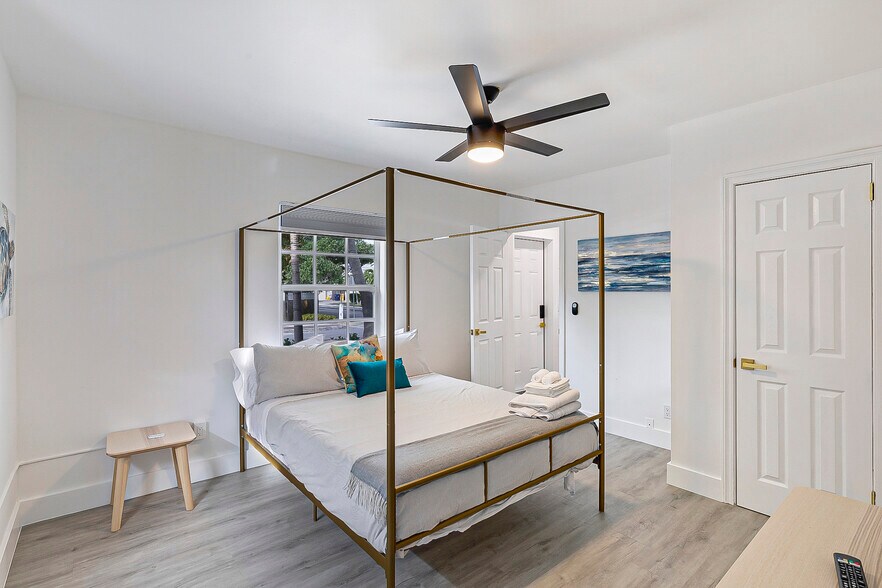 More Photos Of 402 Ocean Breeze, Lake Worth Beach Apartments For Sale