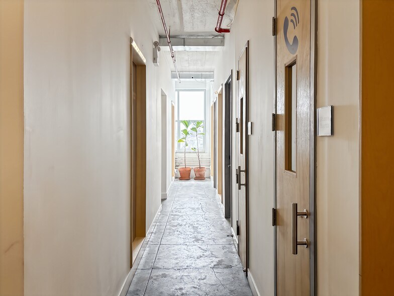 More Photos Of 51-02 21st St, Long Island City Coworking Space