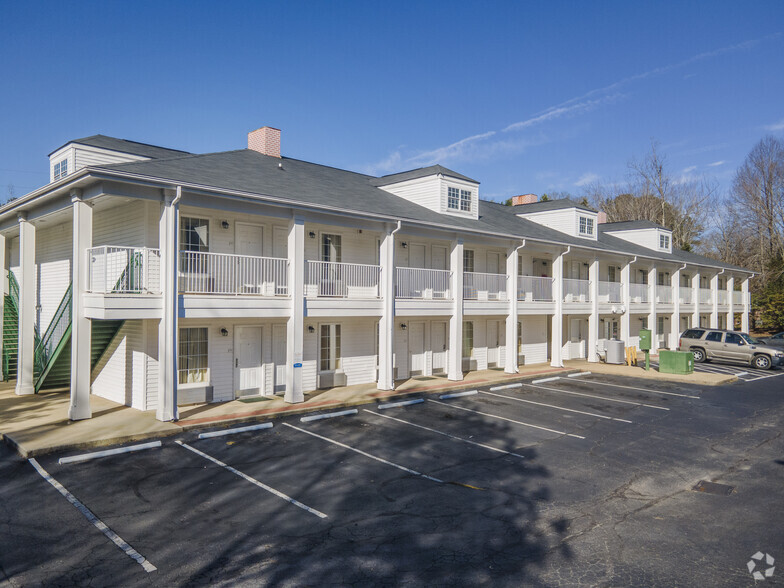 Primary Photo Of 700 S Park St, Carrollton Hotel For Sale