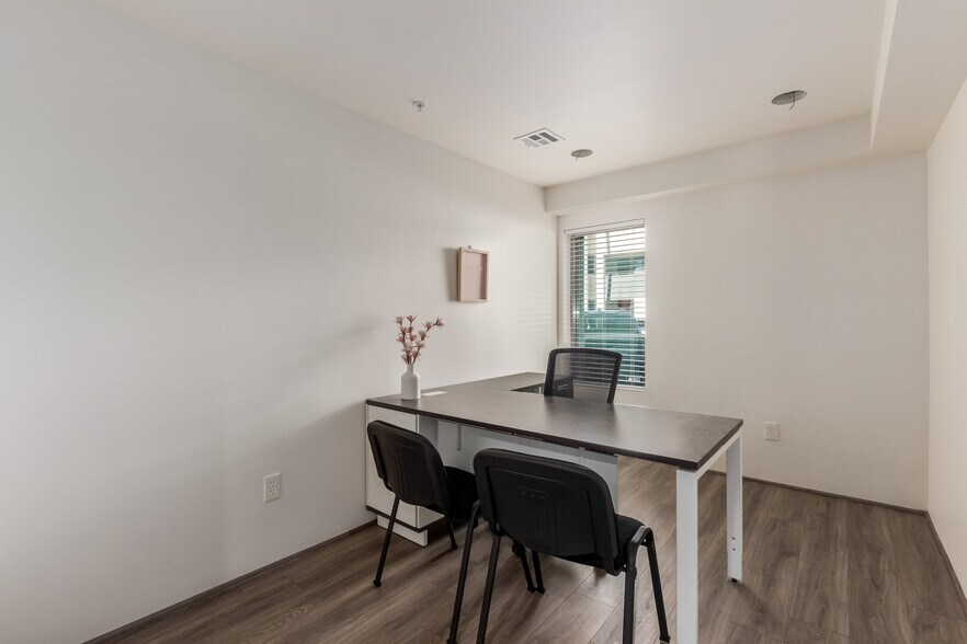 More Photos Of 4310 N 75th St, Scottsdale Office For Sale