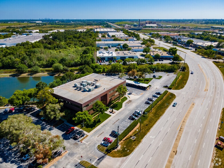 More Photos Of 12425 28th St N, Saint Petersburg Office For Lease