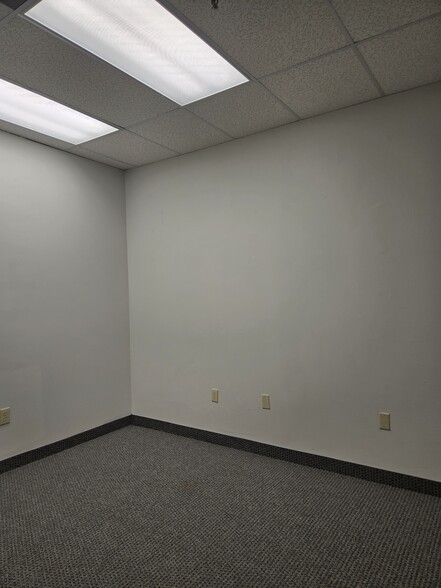 More Photos Of 2828 E Trinity Mills Rd, Carrollton Medical For Sale