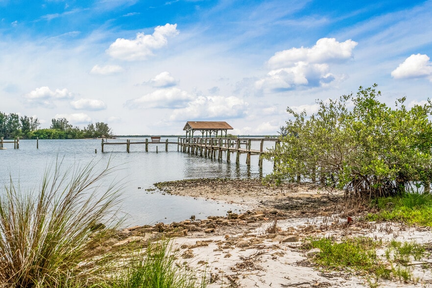 More Photos Of 11450 S Indian River Dr, Sebastian Hotel For Sale