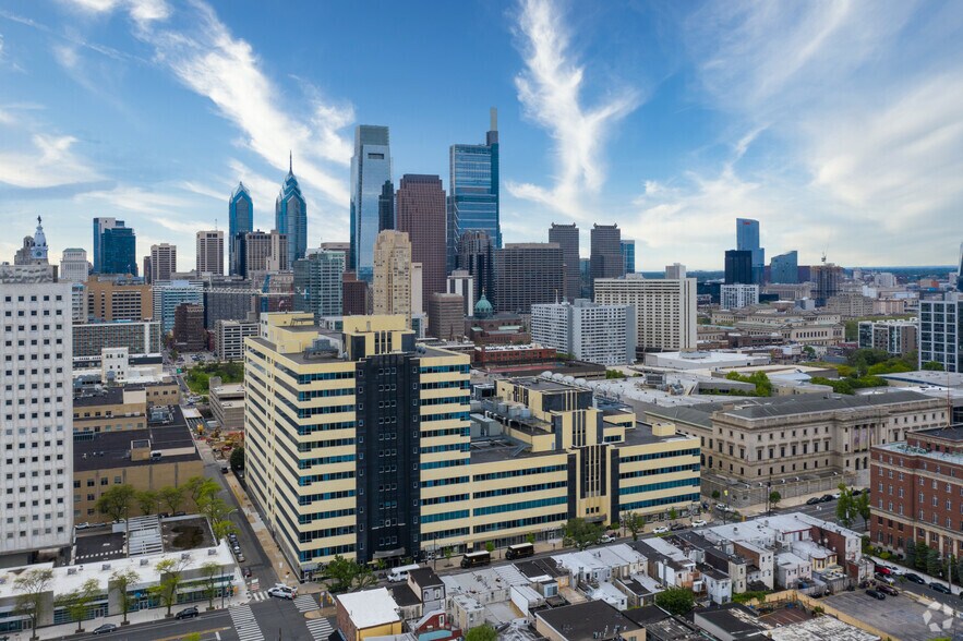 More Photos Of 1500 Spring Garden St, Philadelphia Office For Lease
