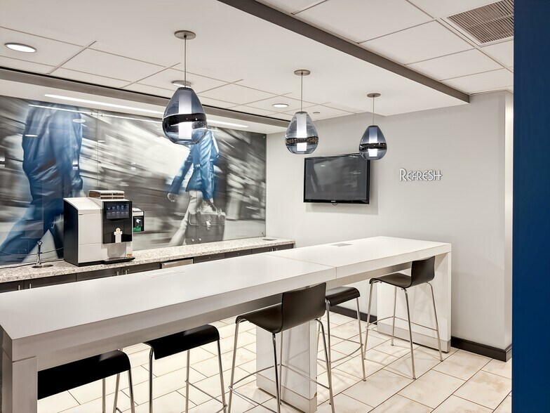 More Photos Of 136 Madison Ave, New York Coworking Space