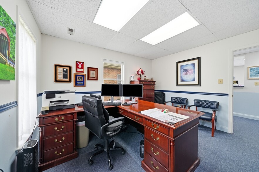 More Photos Of 23 E Frederick St, Walkersville Office For Sale