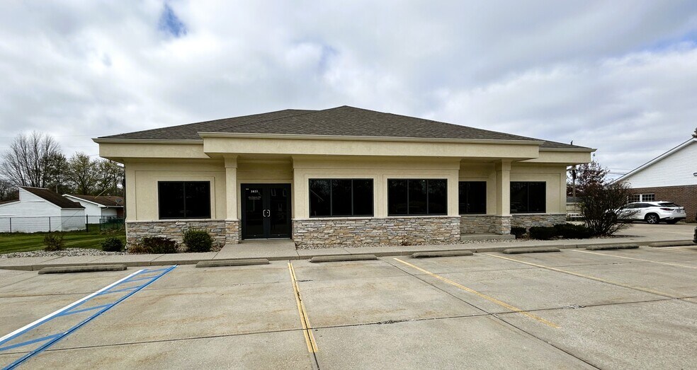 Primary Photo Of 3825 Fairview Dr, Anderson Medical For Sale