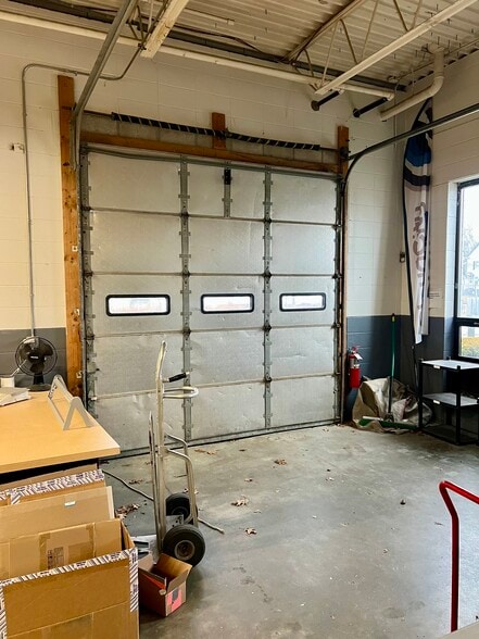 More Photos Of 200 Lavan St, Warwick Light Manufacturing For Lease