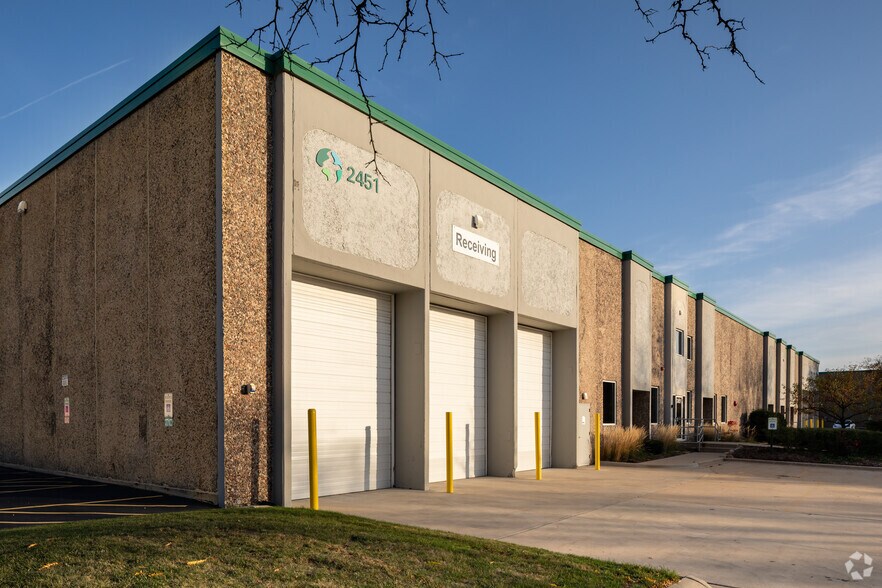 More Photos Of 1301-1401 Mark St, Elk Grove Village Unknown For Lease