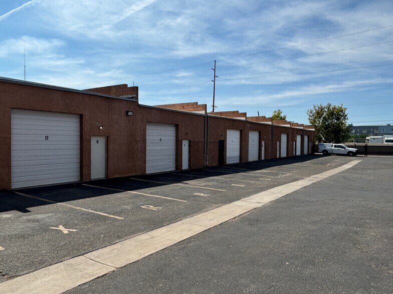 More Photos Of 319 Claremont Ave NW, Albuquerque Warehouse For Lease