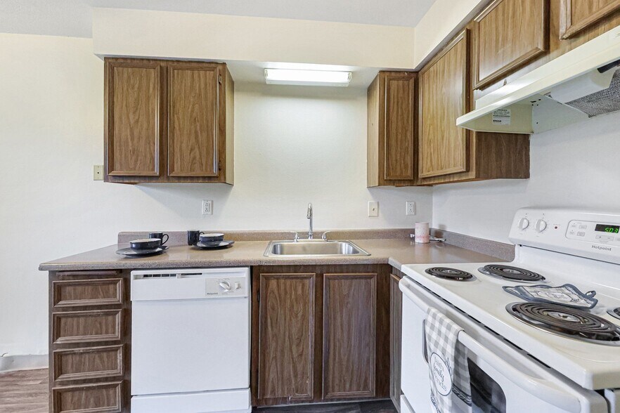 More Photos Of 17726 SE Division St, Portland Apartments For Sale