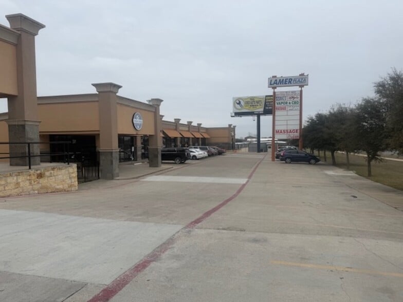 More Photos Of 311 E Stan Schlueter Loop, Killeen Storefront For Lease