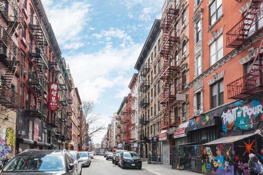More Photos Of 135-137 Eldridge St, New York Apartments For Sale