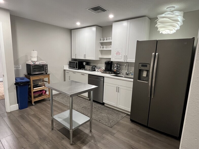 More Photos Of 533 Northlake Blvd, North Palm Beach Medical For Lease