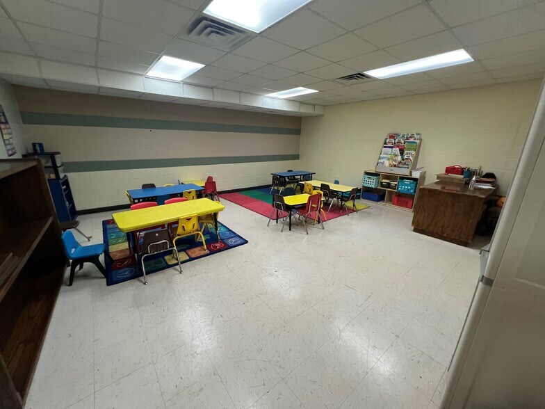 More Photos Of 3827 Broadway St, Houston Specialty For Sale