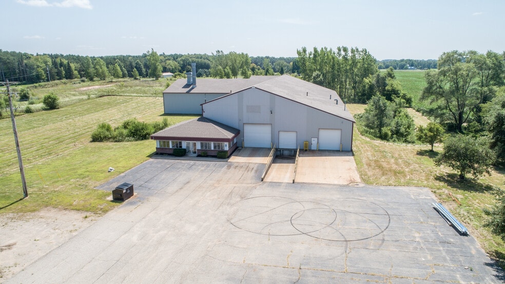 More Photos Of 2100 17 Mile Rd, Kent City Warehouse For Sale