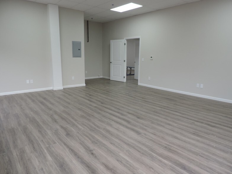 More Photos Of 475 Blowing Rock Rd, Boone Office Residential For Lease