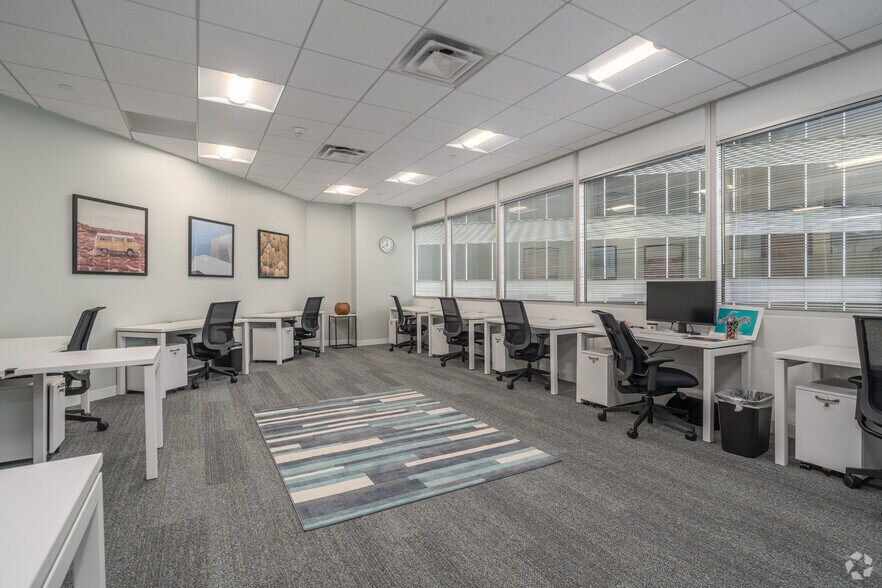 More Photos Of 1980 Post Oak Blvd, Houston Coworking Space