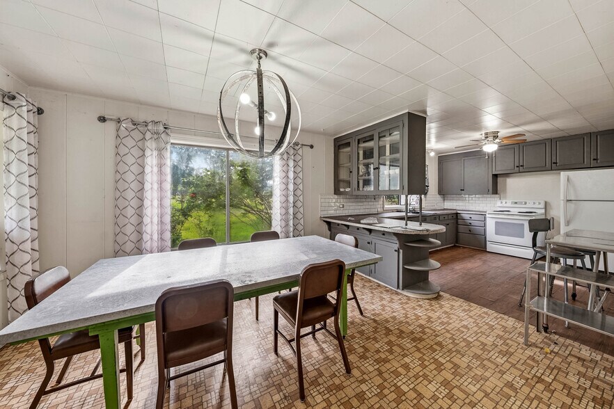 More Photos Of 6531 Lower River Rd, Grants Pass Specialty For Sale