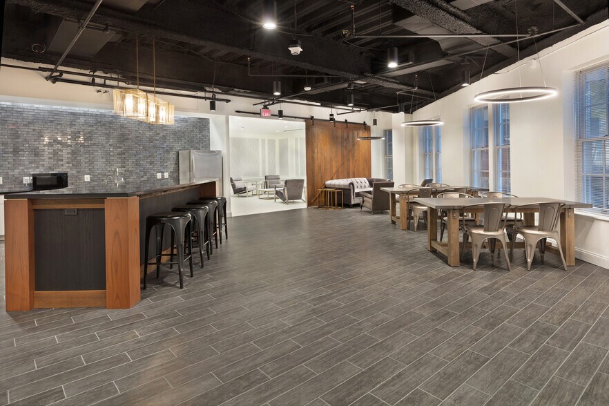 More Photos Of 1808 Eye St NW, Washington Office For Lease